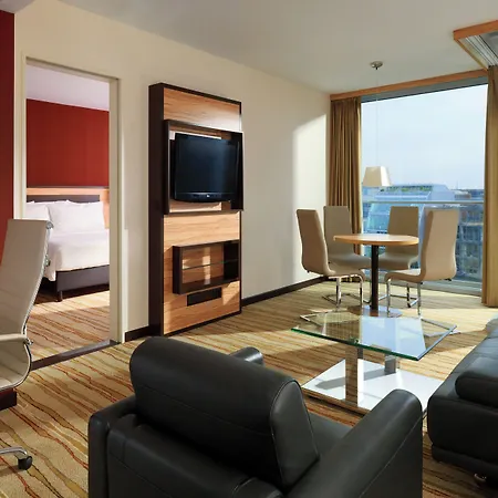 Courtyard By Marriott Hafen
