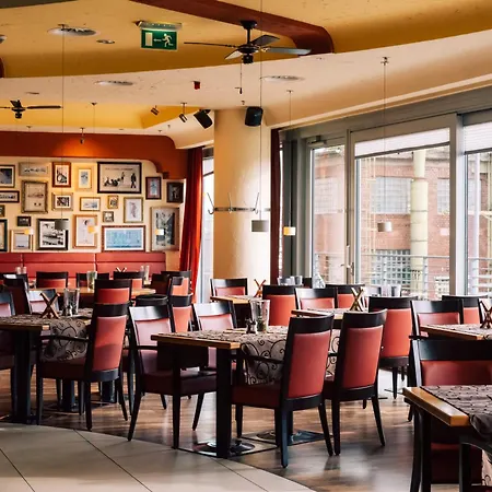 Hotel Courtyard By Marriott Hafen Dusseldorf