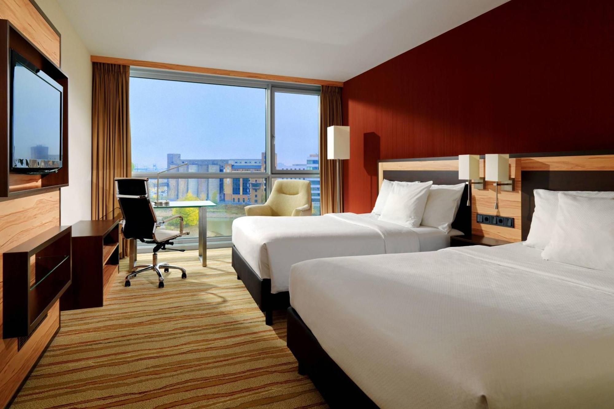 Hotel Courtyard By Marriott Hafen 4*