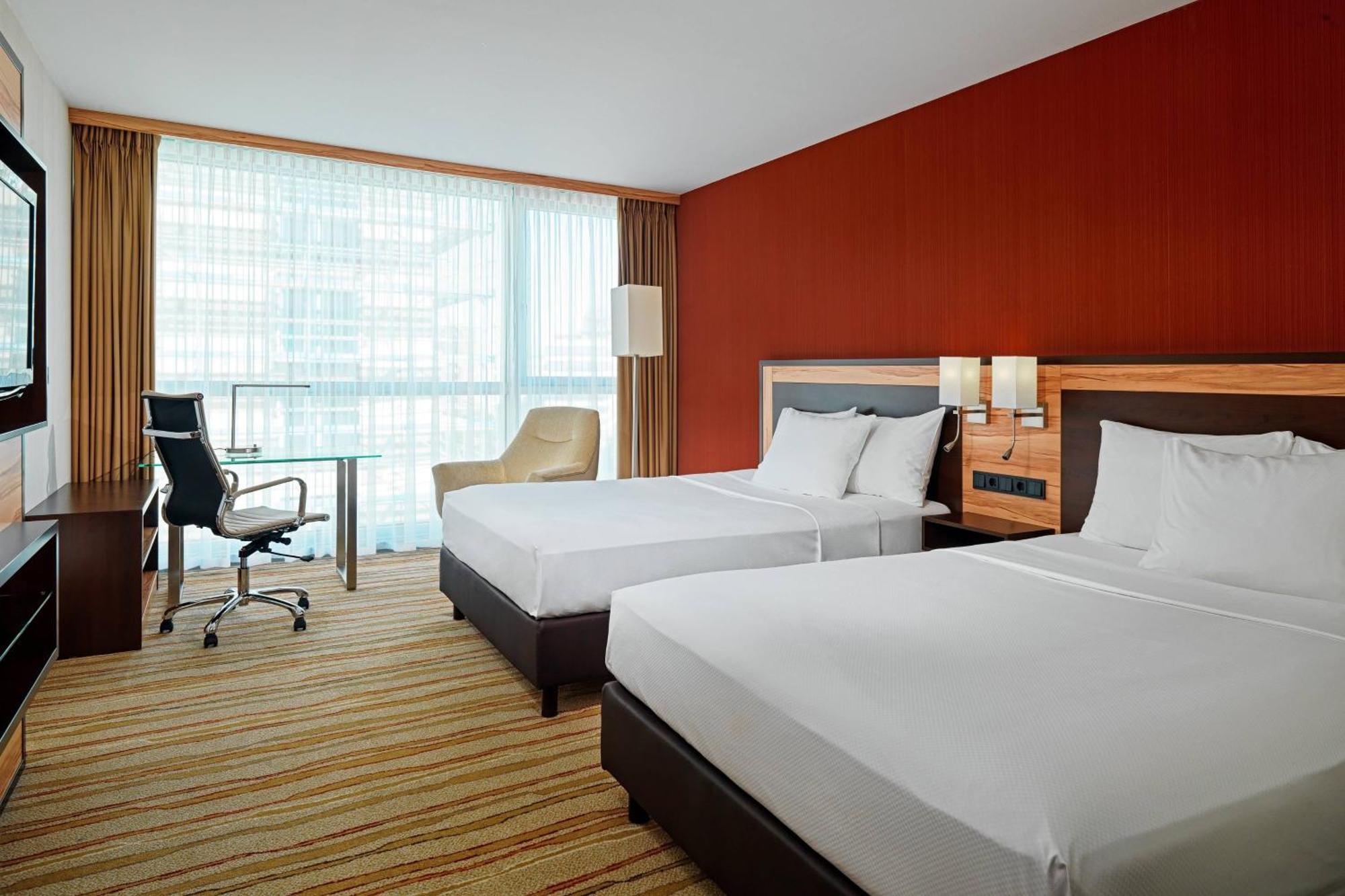 Courtyard By Marriott Hafen 4*