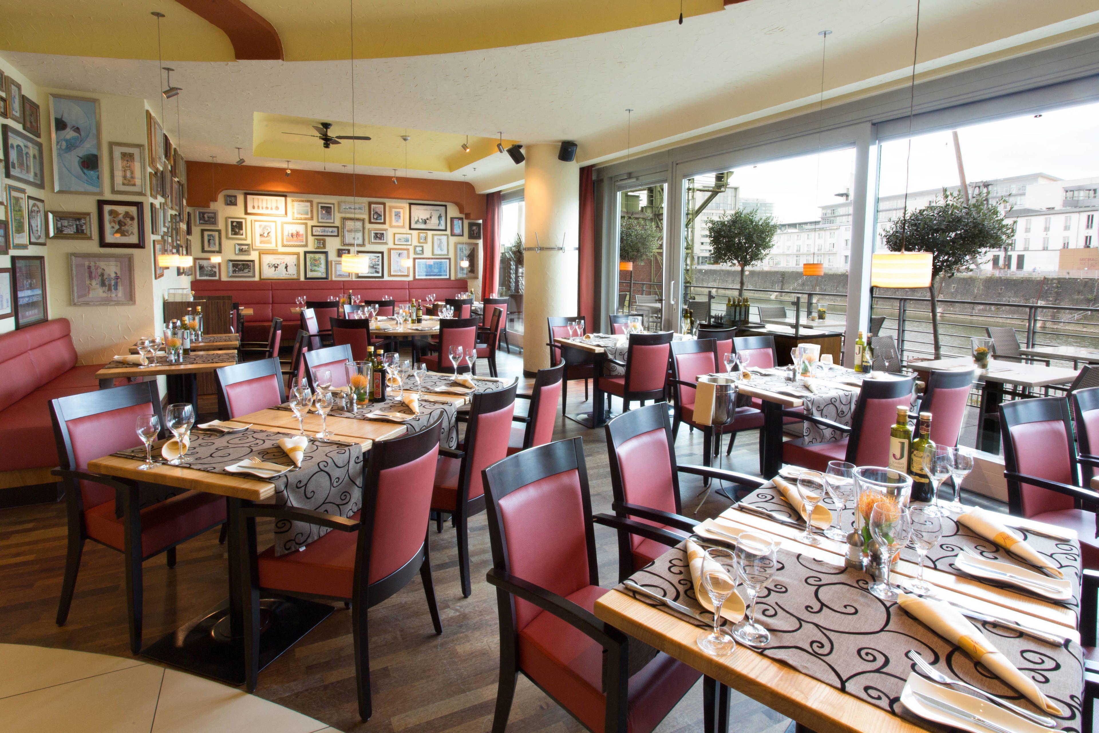 Hotel Courtyard By Marriott Hafen 4*