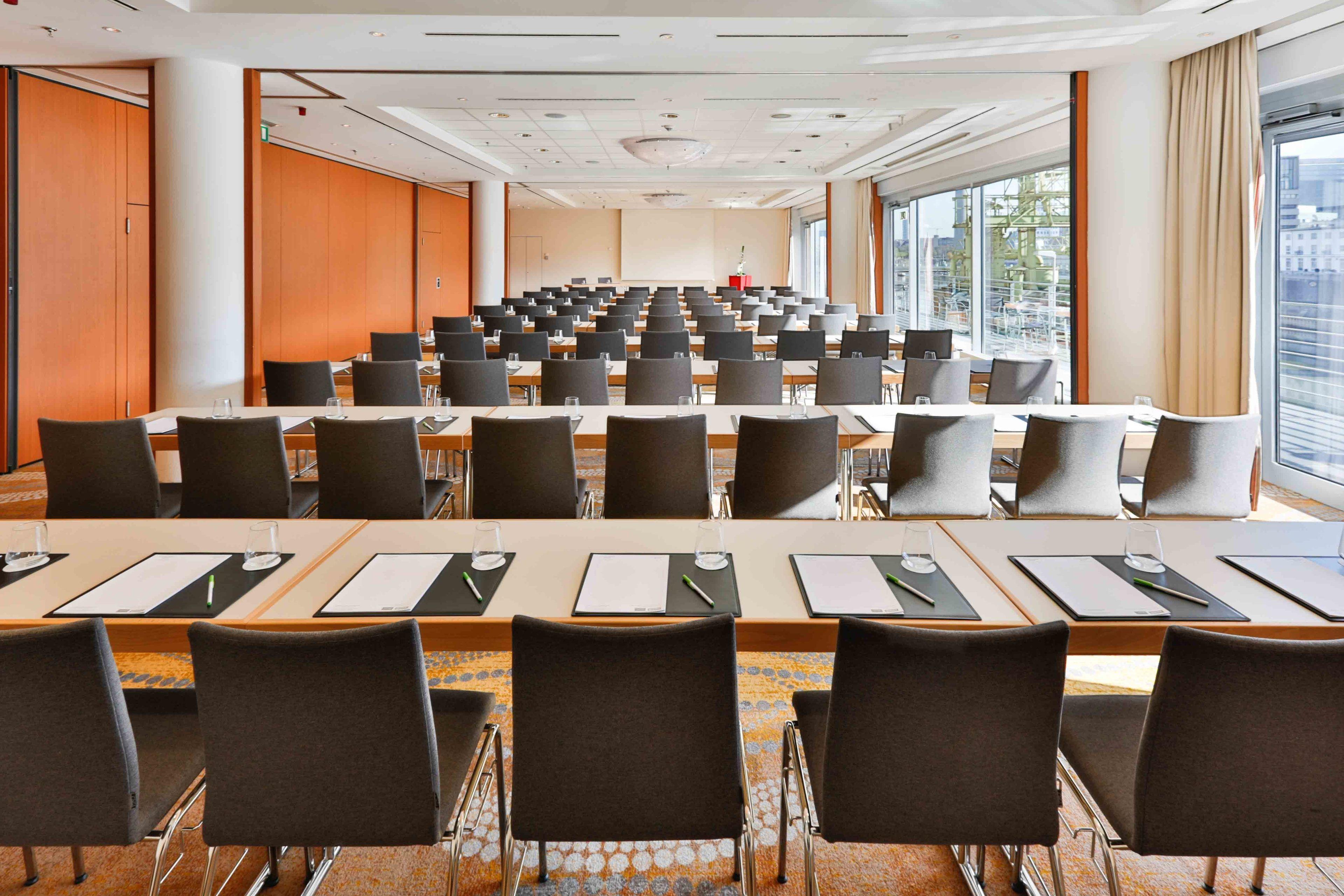 Hotel Courtyard By Marriott Hafen 4*