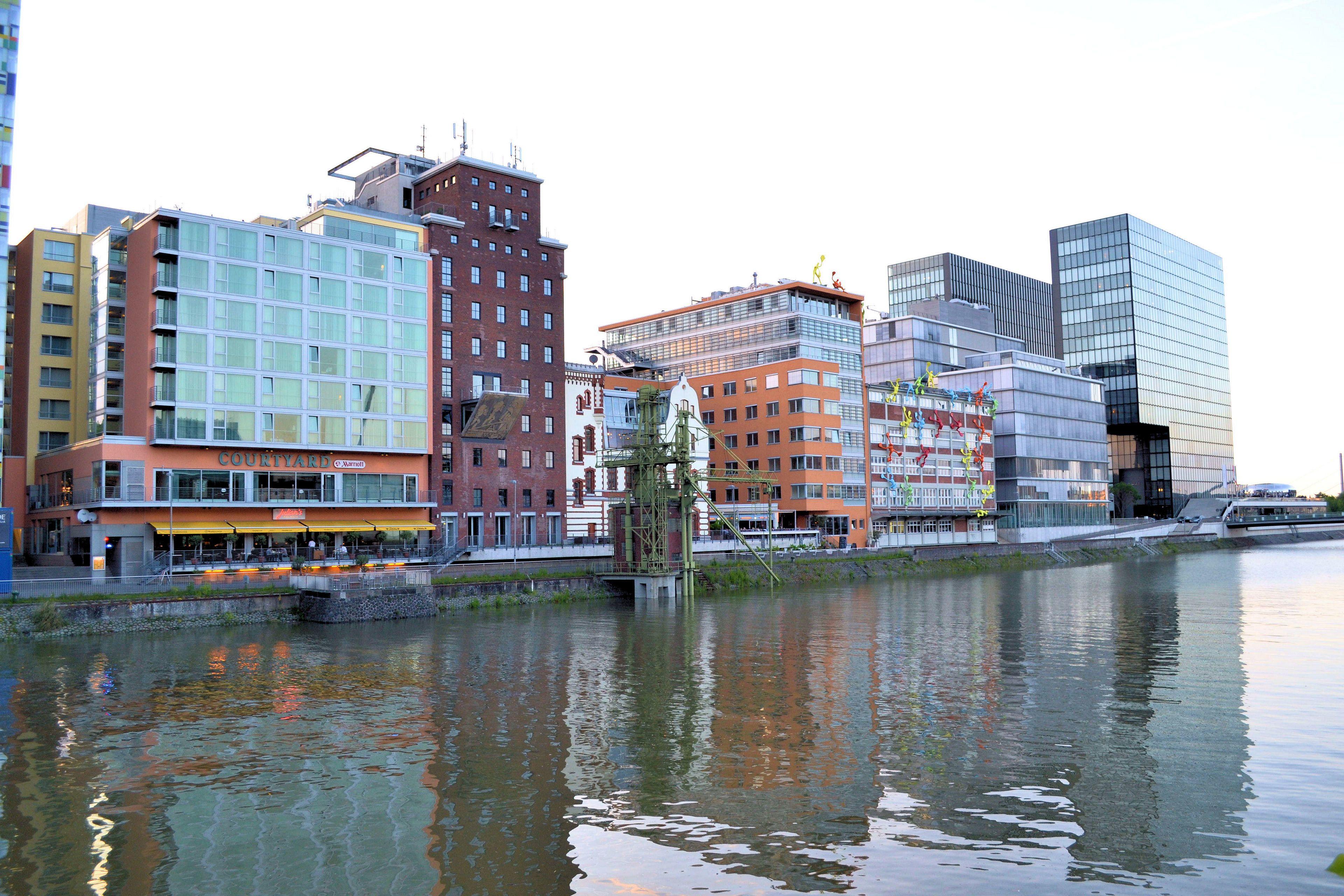 Hotel Courtyard By Marriott Hafen Düsseldorf