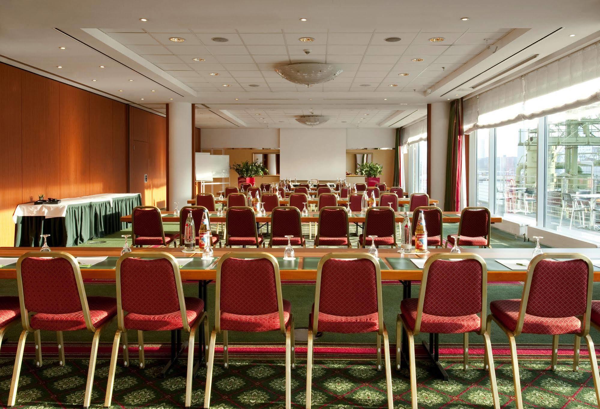 Courtyard By Marriott Hafen Hotel Düsseldorf