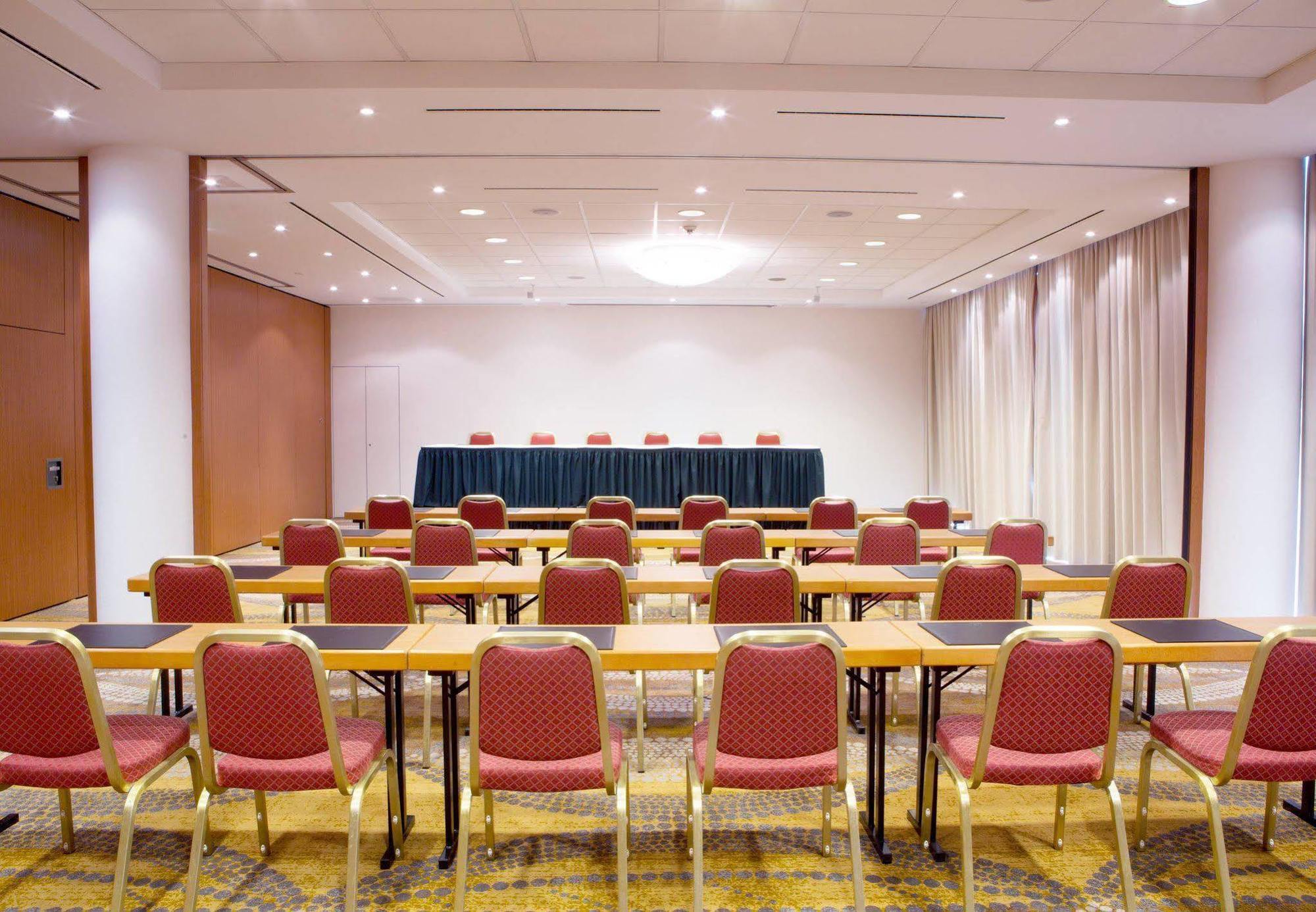 Courtyard By Marriott Hafen 4* Düsseldorf