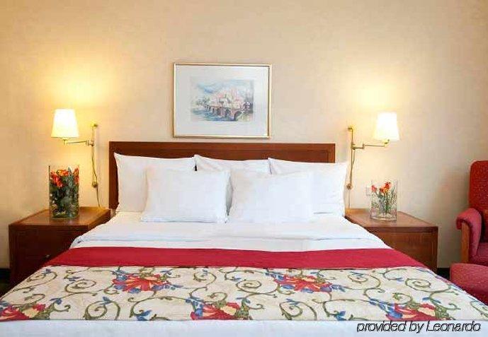 Courtyard By Marriott Hafen Dusseldorf