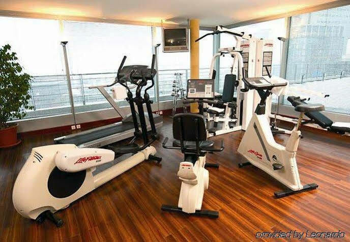 Courtyard By Marriott Hafen Hotel